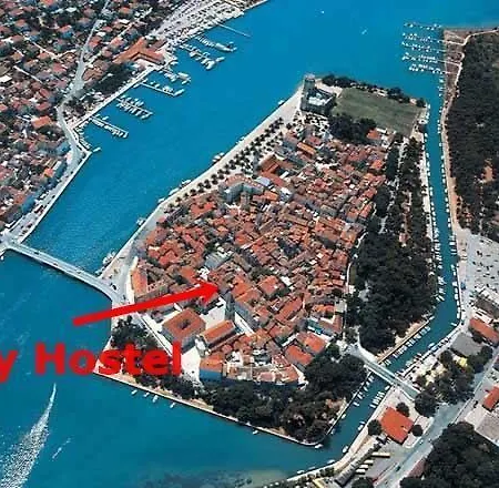 特罗吉尔城市旅舍 *